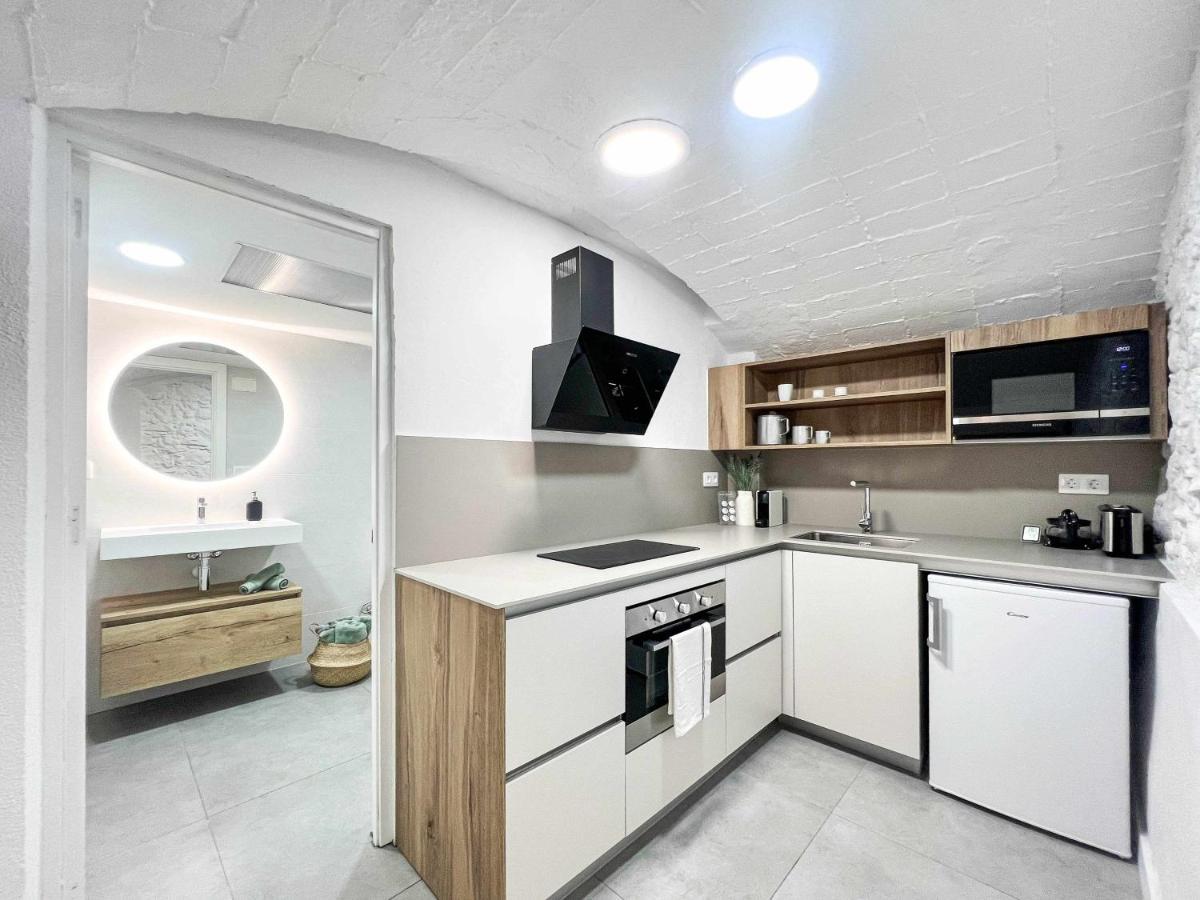 Casa Besalu Estudio En El Centro Del Pueblo Buitenkant foto