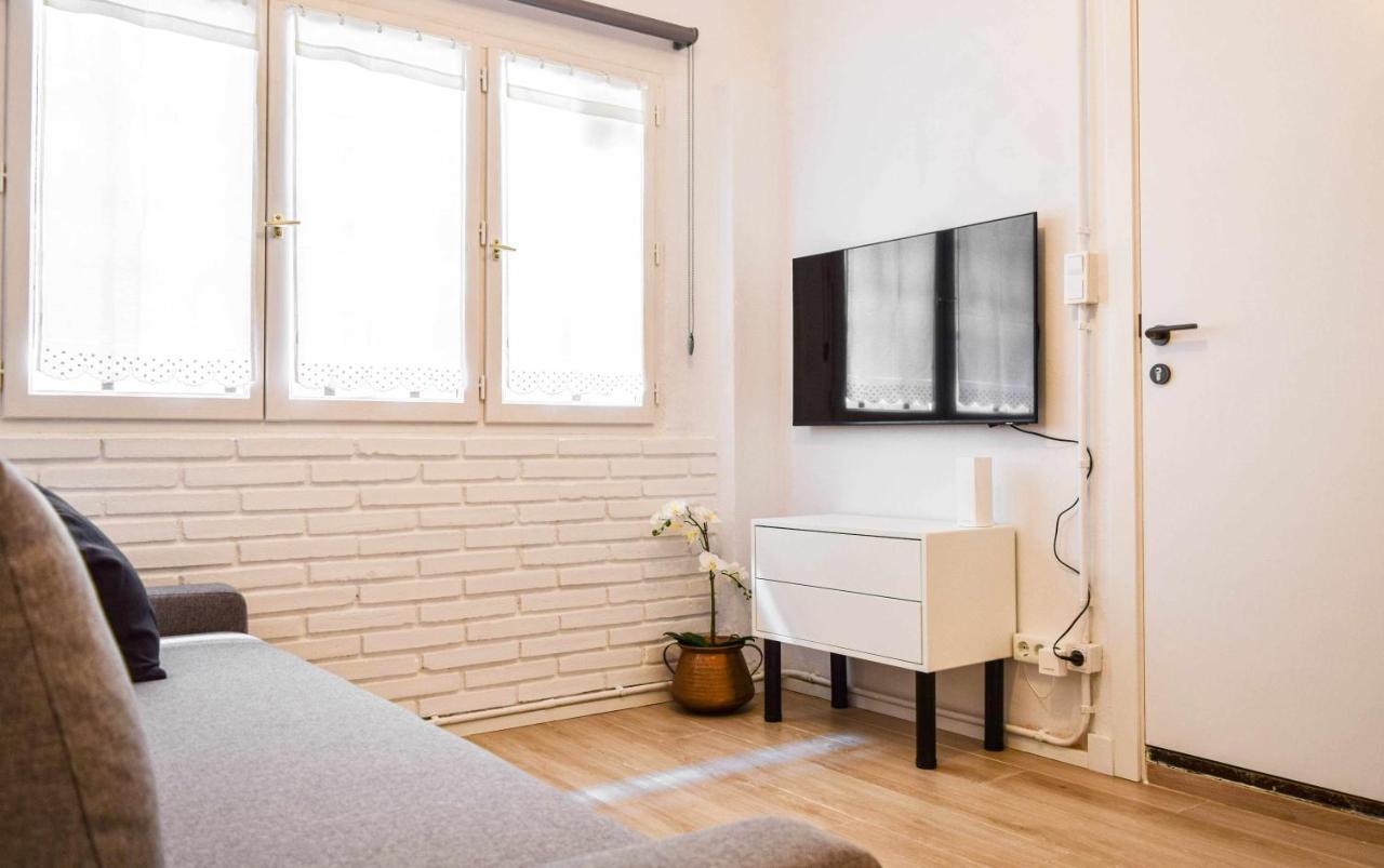 Casa Besalu Estudio En El Centro Del Pueblo Buitenkant foto