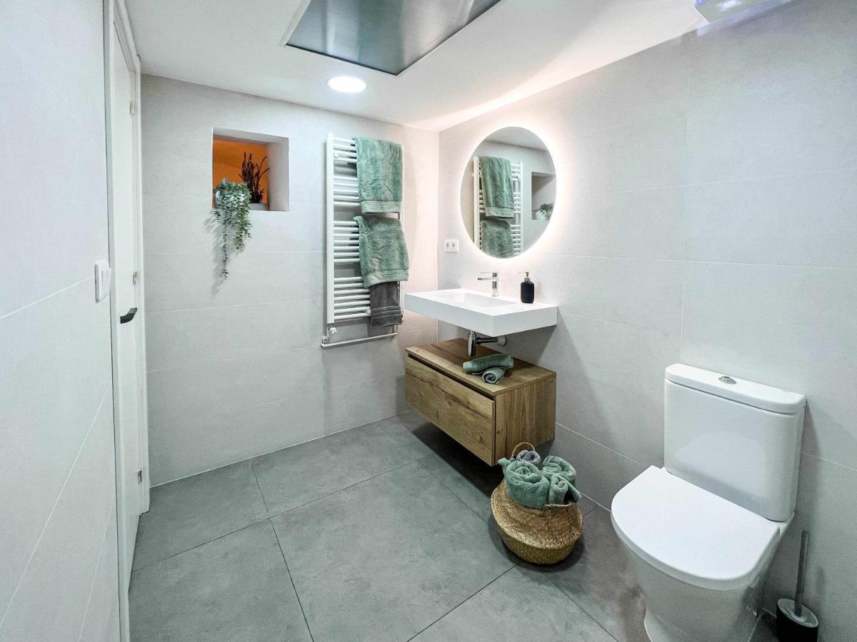 Casa Besalu Estudio En El Centro Del Pueblo Buitenkant foto