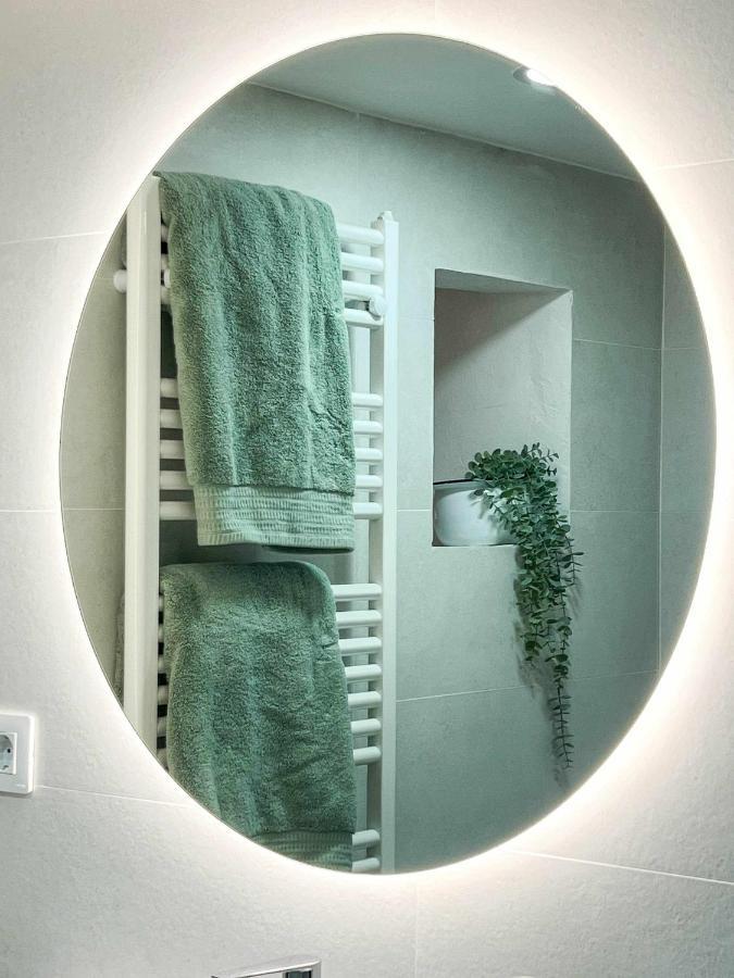 Casa Besalu Estudio En El Centro Del Pueblo Buitenkant foto